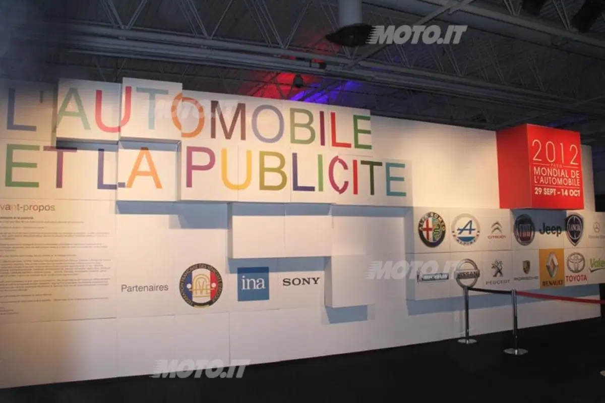 Salone di Parigi 2012: in passerella anche le auto d'epoca (62)