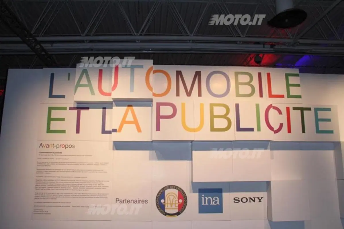 Salone di Parigi 2012: in passerella anche le auto d'epoca (63)
