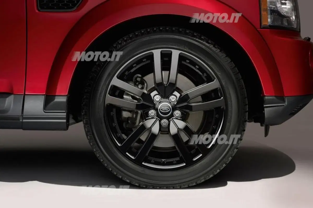 Land Rover Discovery 4 M.Y. 2013 (7)