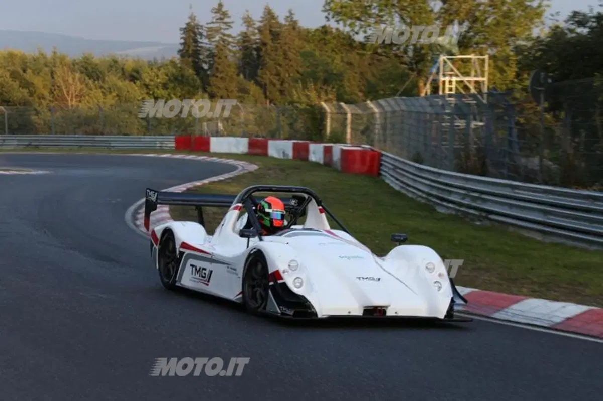 Toyota TMG EV P002: nuovo record per le elettriche al Nürburgring (3)