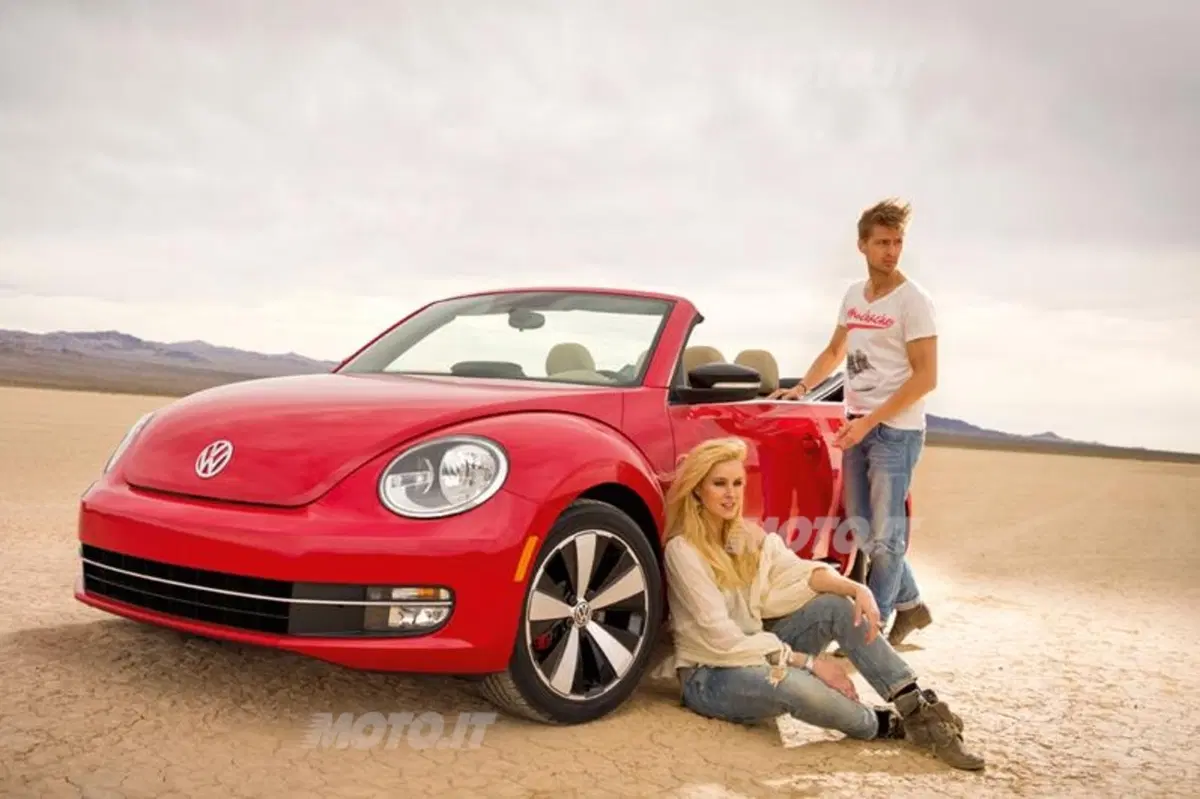 Nuovo Volkswagen Maggiolino Cabrio (5)