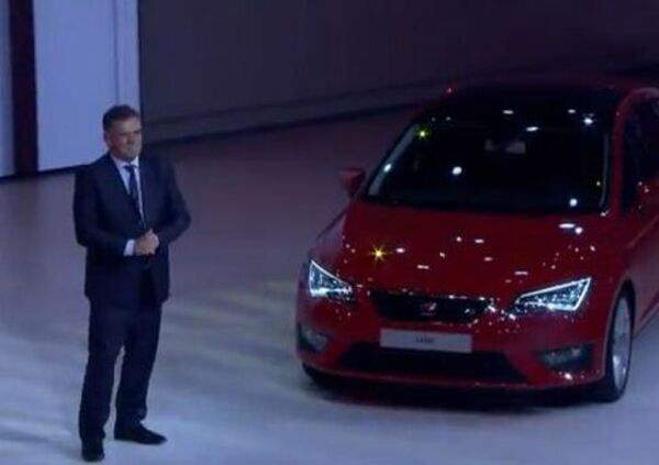 Salone di Parigi 2012: la nuova Seat Leon dal vivo - Video