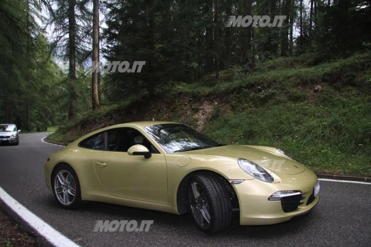 Porsche 911 Carrera S (7)