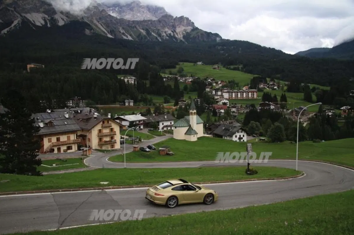 Porsche 911 Carrera S (9)