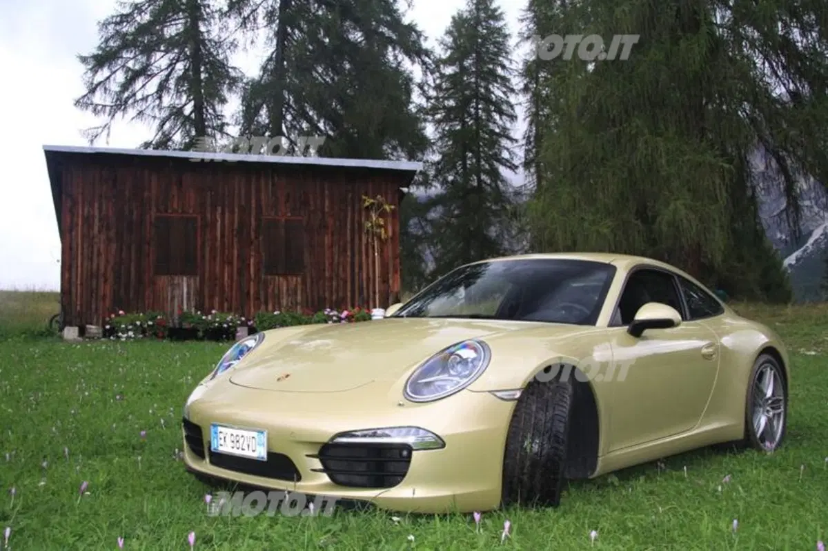 Porsche 911 Carrera S (19)