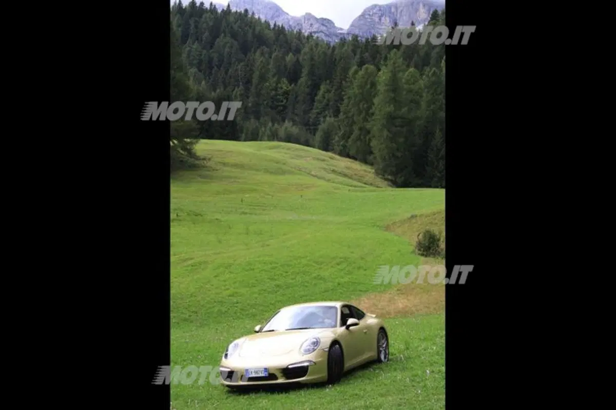 Porsche 911 Carrera S (20)
