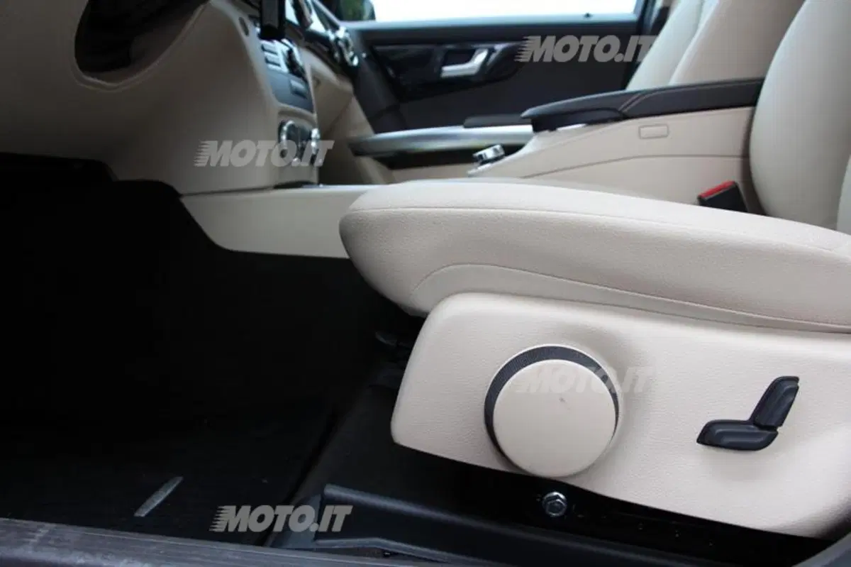 Mercedes-Benz GLK 220 CDI Sport (40)
