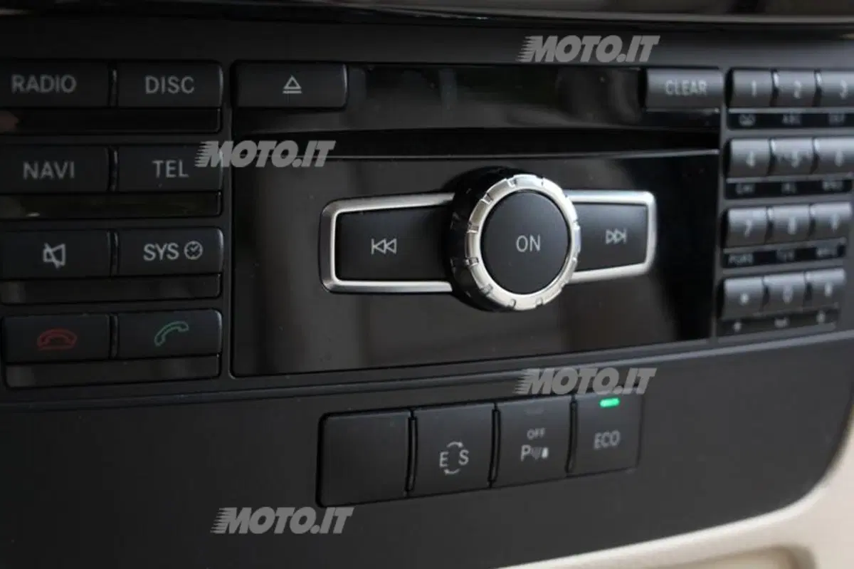 Mercedes-Benz GLK 220 CDI Sport (41)