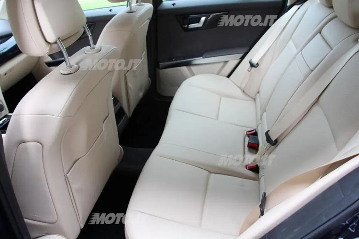 Mercedes-Benz GLK 220 CDI Sport (44)
