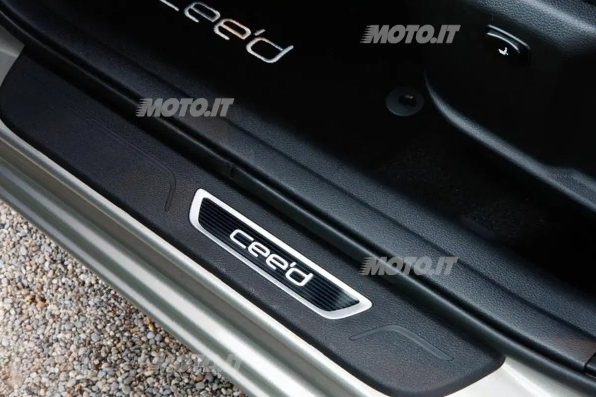 Kia Cee’d Sportswagon (25)