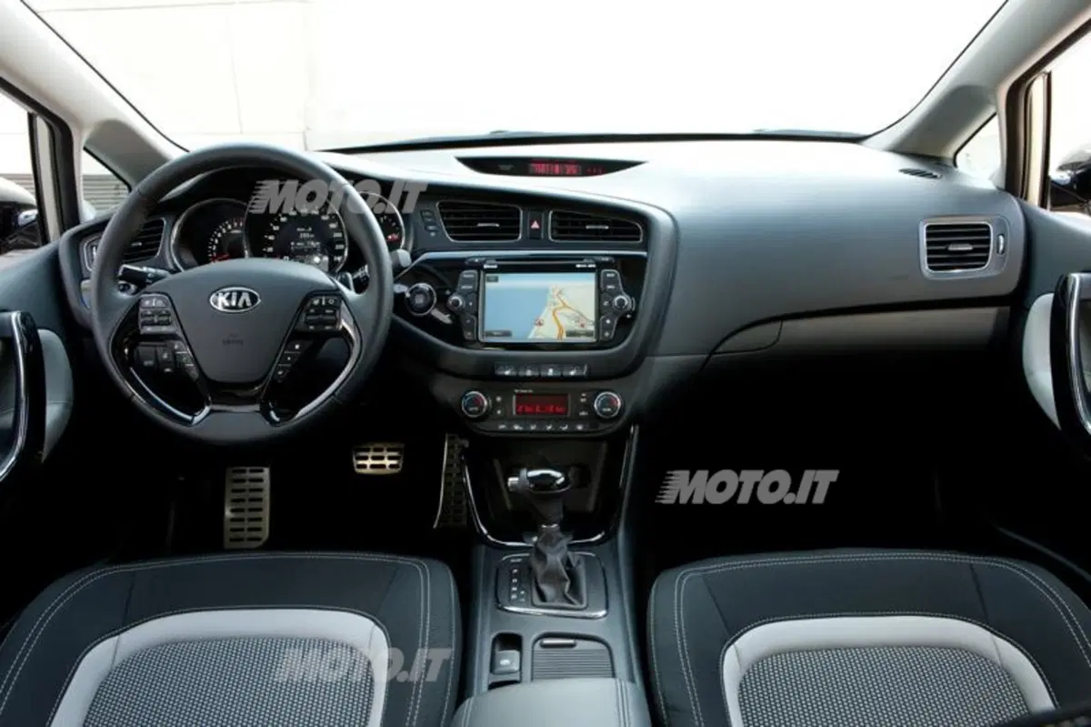 Kia Cee’d Sportswagon (31)