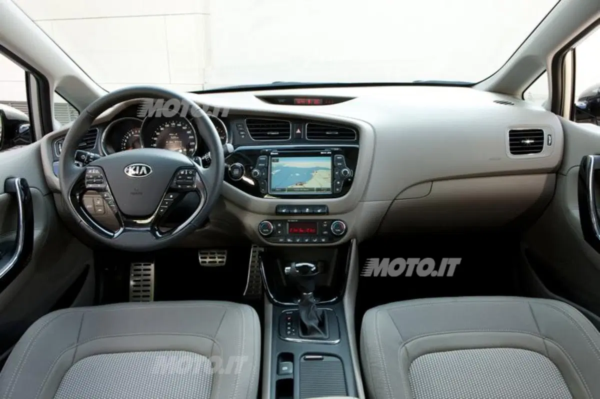 Kia Cee’d Sportswagon (32)