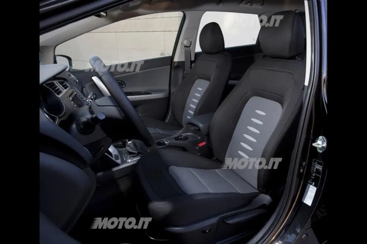 Kia Cee’d Sportswagon (40)