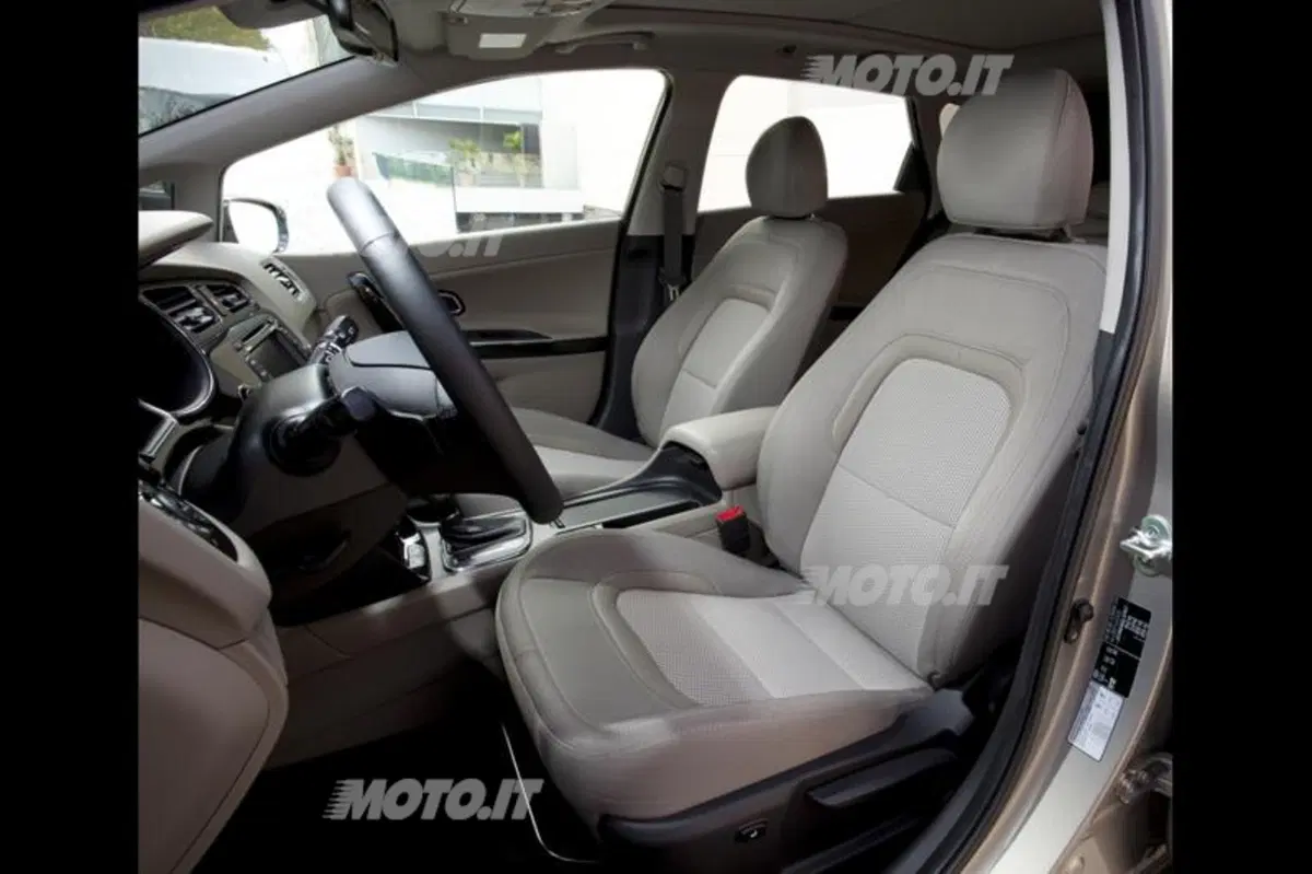 Kia Cee’d Sportswagon (52)