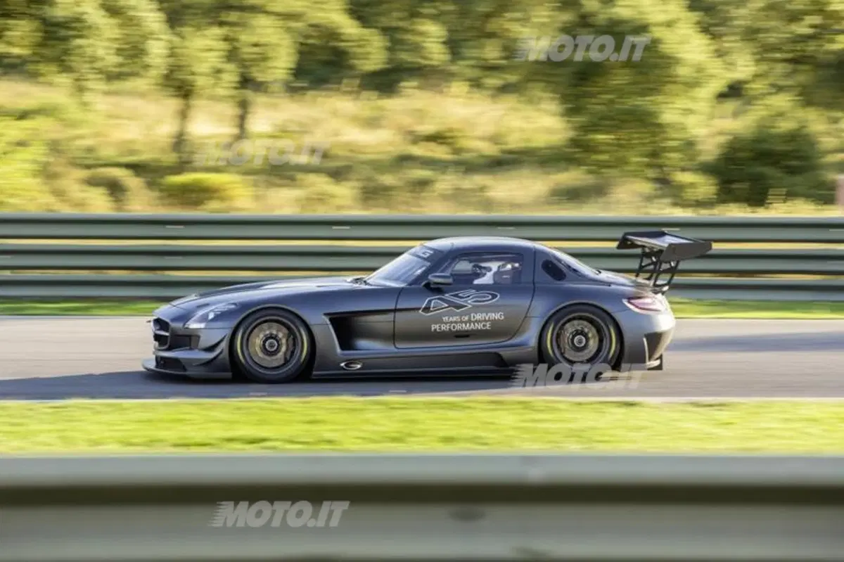 Mercedes-Benz SLS AMG GT3 45th Anniversary (2)