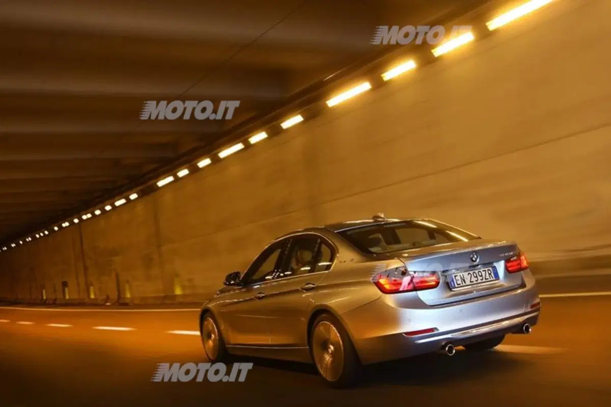 BMW ActiveHybrid 3 (3)
