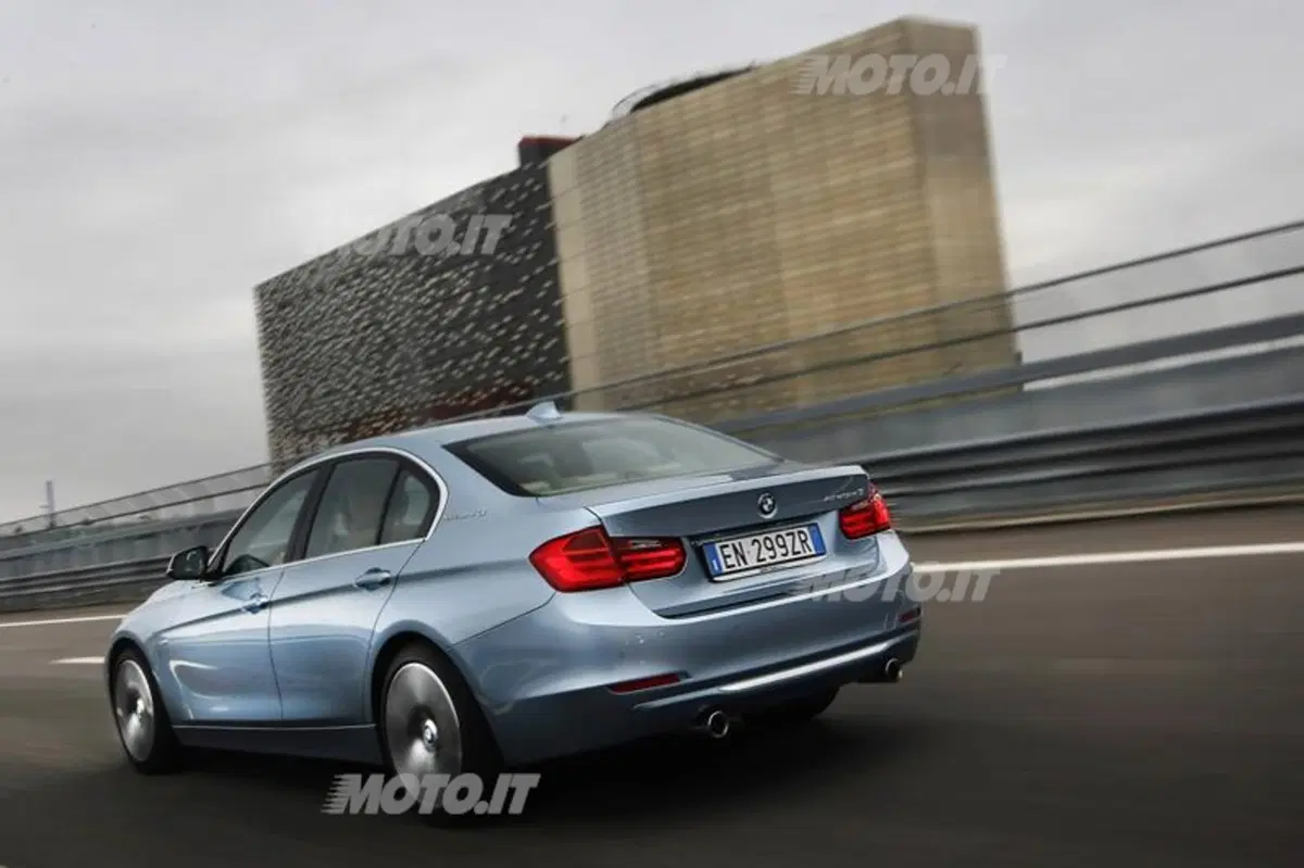BMW ActiveHybrid 3 (10)