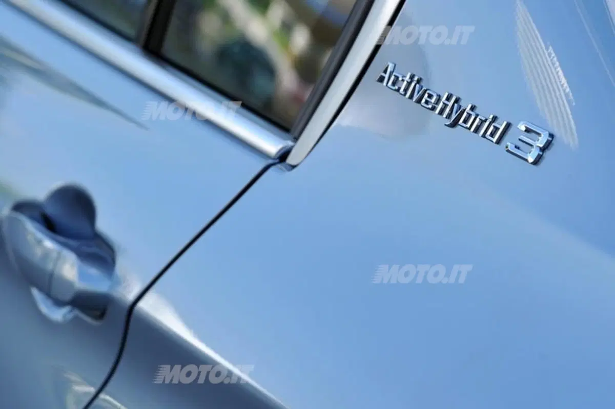 BMW ActiveHybrid 3 (26)