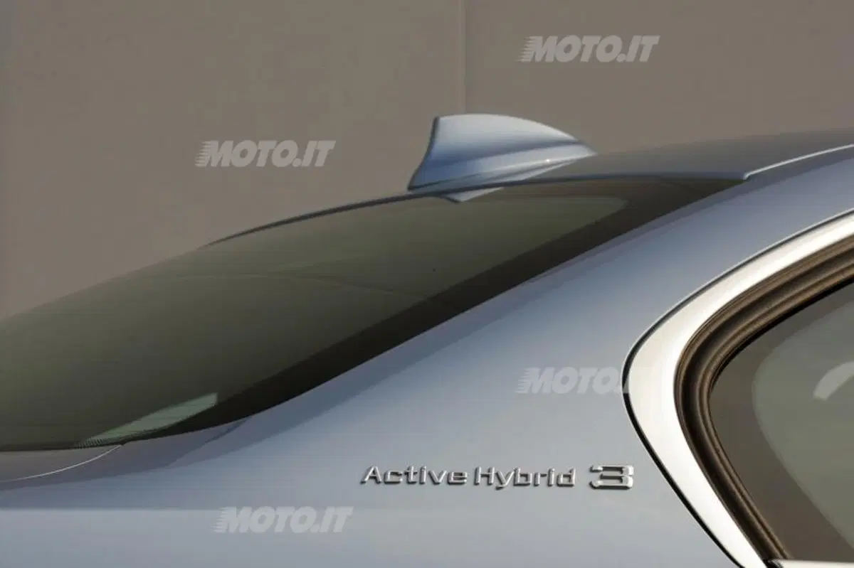 BMW ActiveHybrid 3 (29)