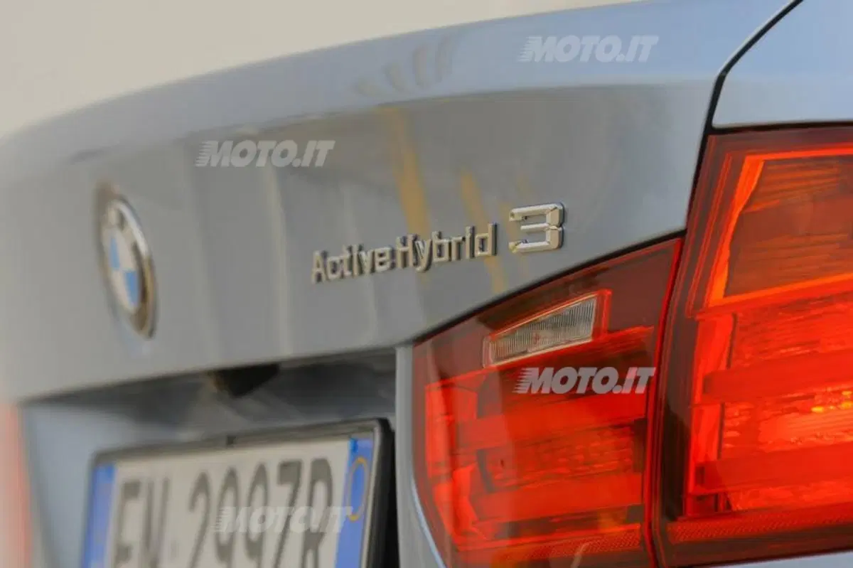 BMW ActiveHybrid 3 (32)