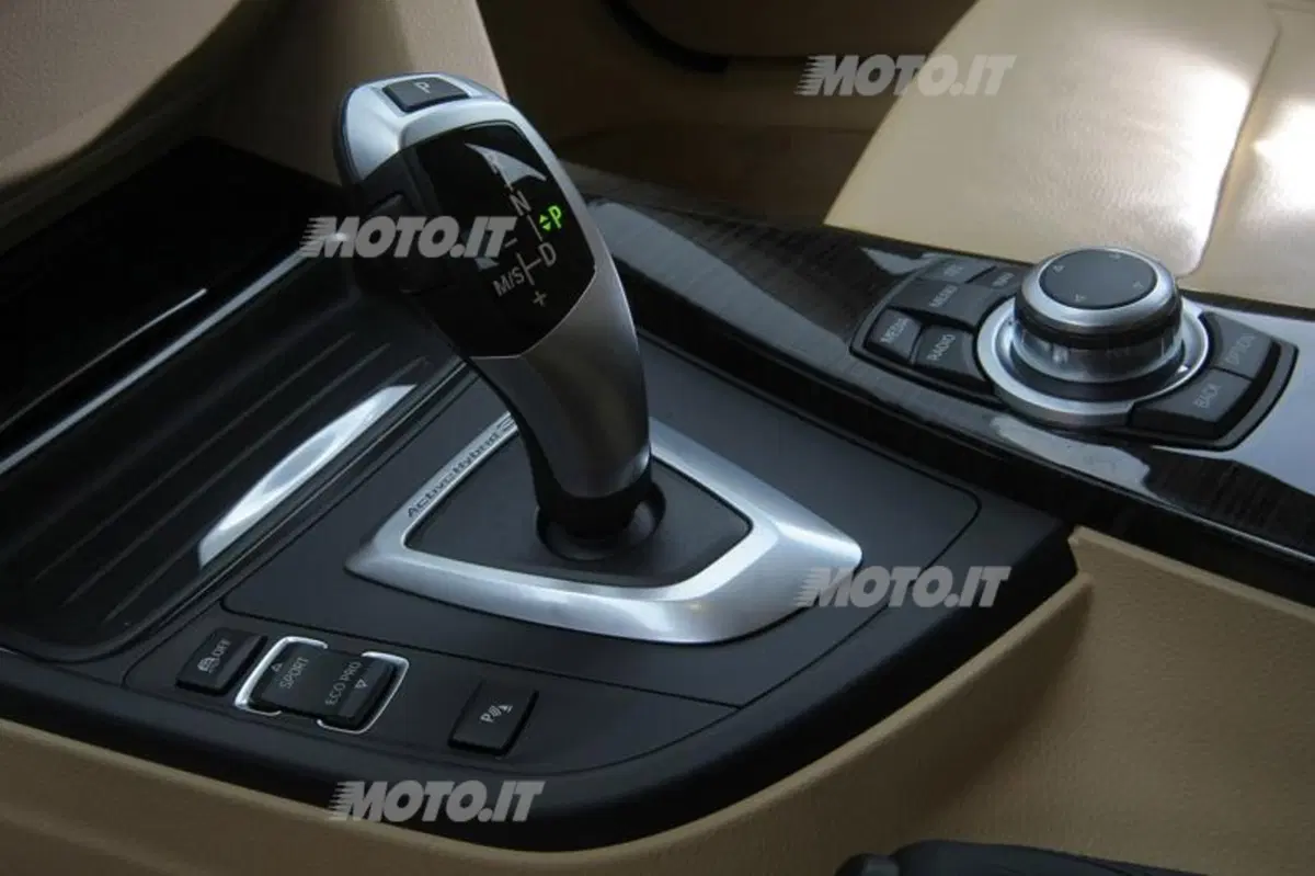 BMW ActiveHybrid 3 (38)
