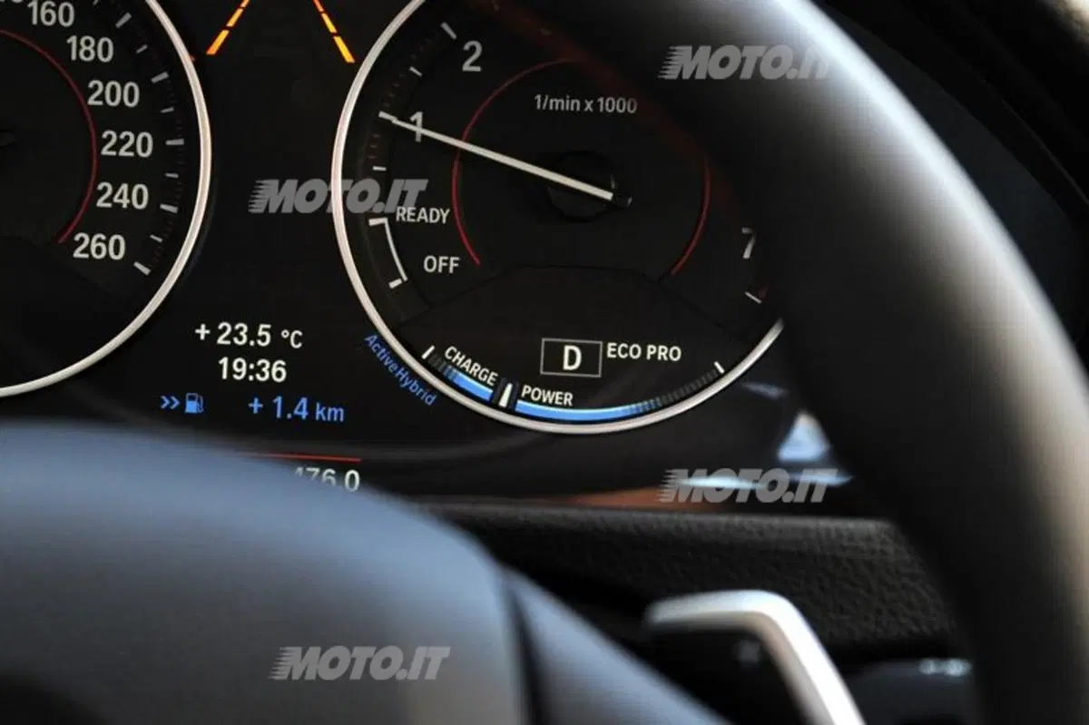 BMW ActiveHybrid 3 (55)