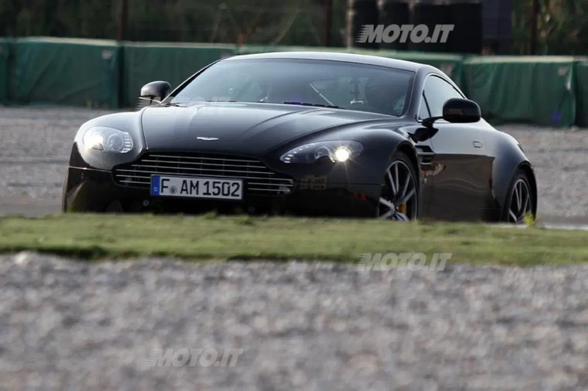 Aston Martin V8 Vantage