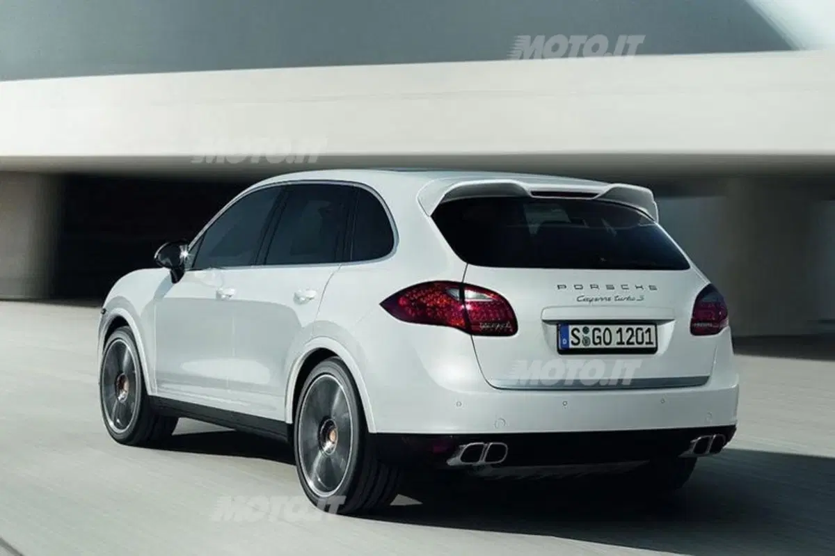 Porsche Cayenne Turbo S: ora con 550 CV (2)