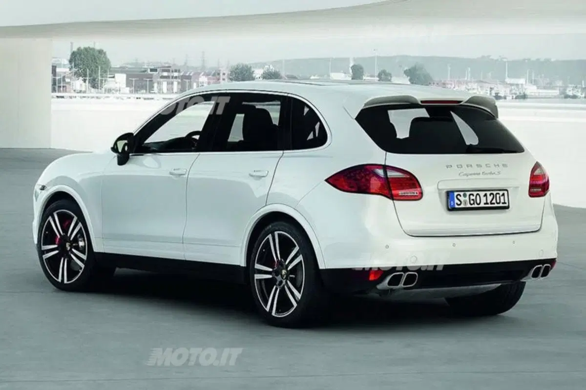Porsche Cayenne Turbo S: ora con 550 CV (4)