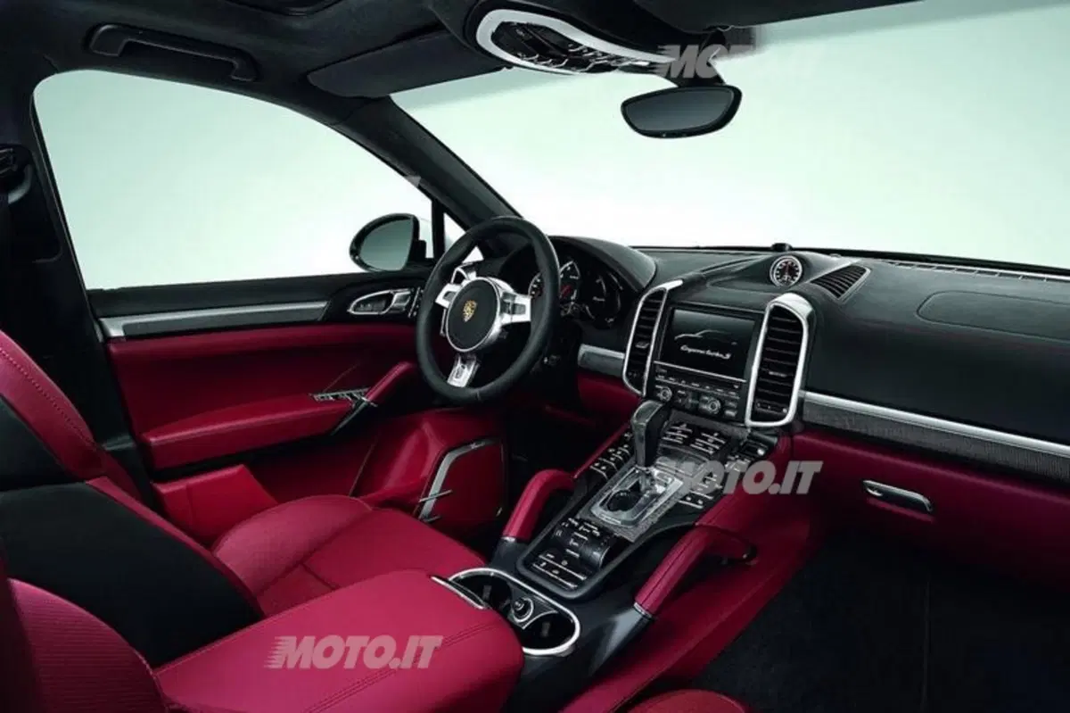 Porsche Cayenne Turbo S: ora con 550 CV (5)