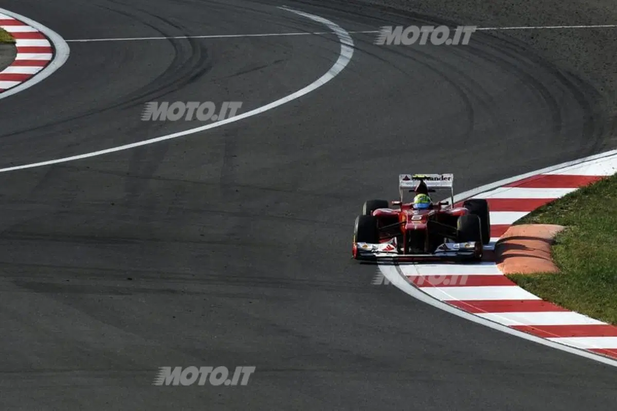 Sebastian Vettel domina il 2° turno di libere in Corea (2)