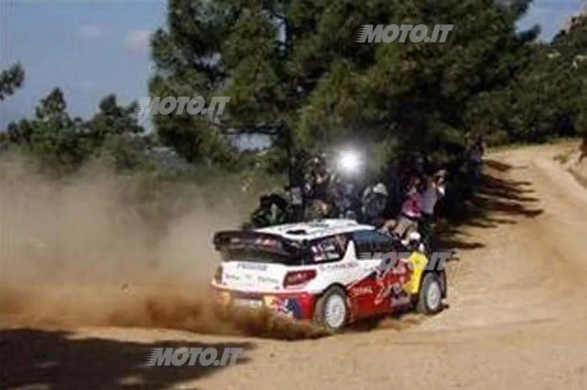 Rally di Sardegna, passerella per Loeb (3)