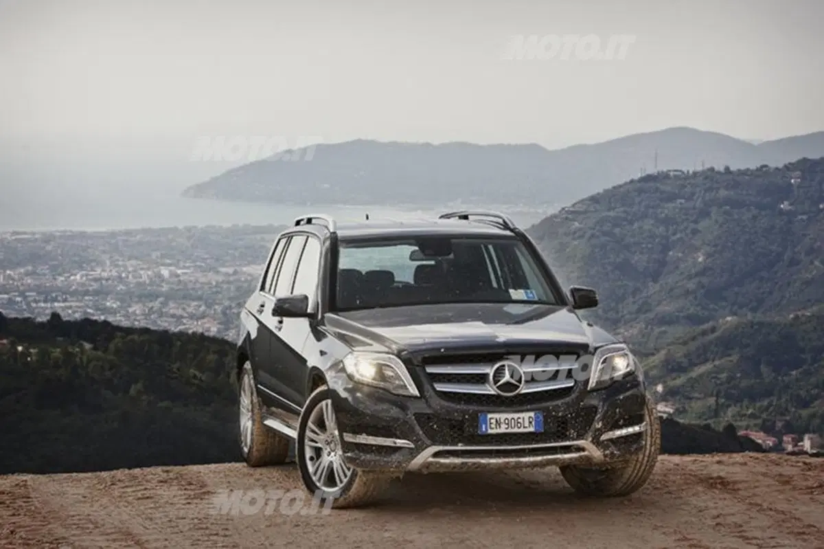 Mercedes-Benz GLK: in off-road nelle cave di marmo di Carrara (4)