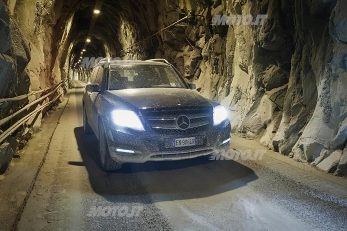 Mercedes-Benz GLK: in off-road nelle cave di marmo di Carrara (17)
