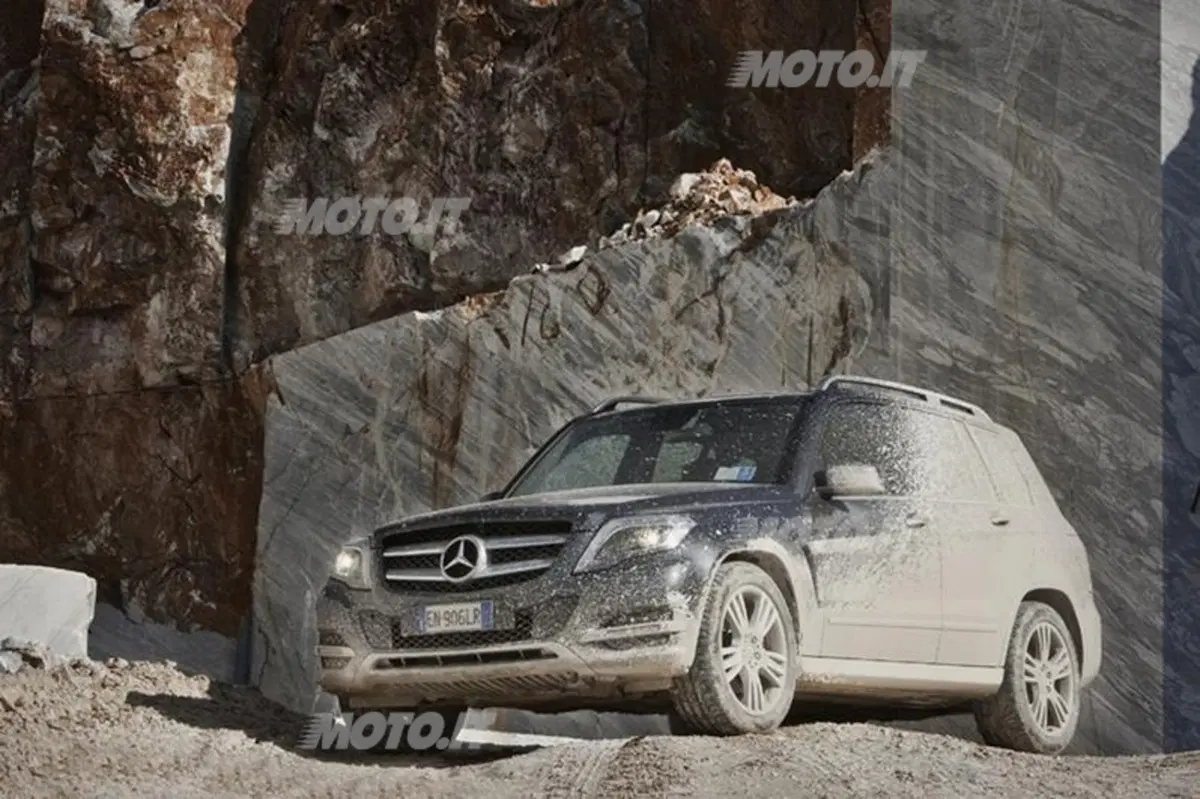 Mercedes-Benz GLK: in off-road nelle cave di marmo di Carrara (19)