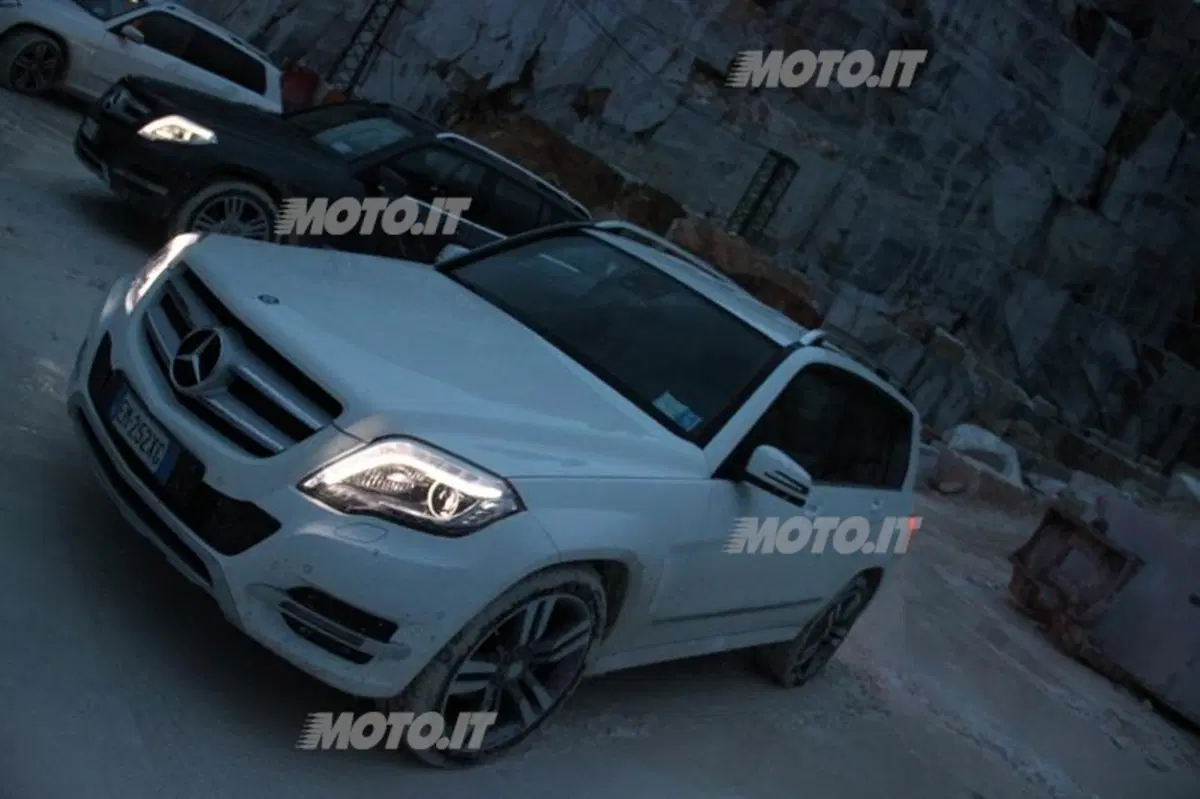 Mercedes-Benz GLK: in off-road nelle cave di marmo di Carrara (42)