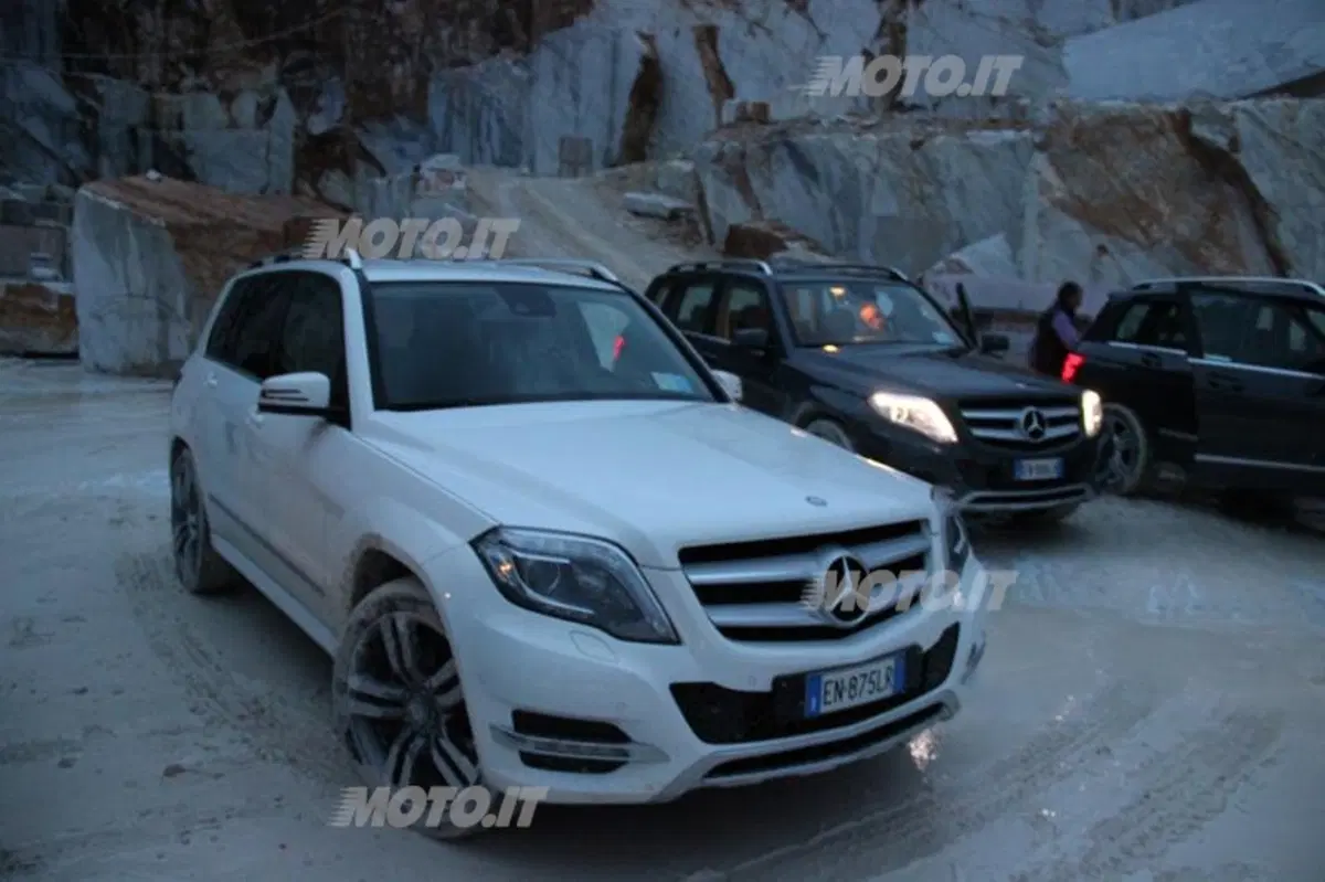 Mercedes-Benz GLK: in off-road nelle cave di marmo di Carrara (44)