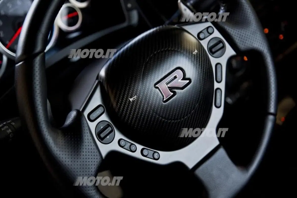 Nissan Juke-R: realizzato il primo esemplare stradale (10)