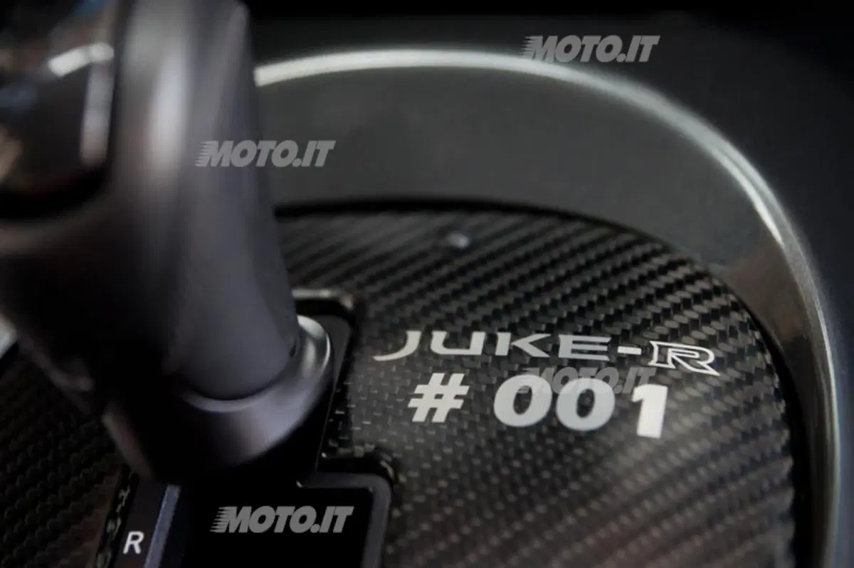 Nissan Juke-R: realizzato il primo esemplare stradale (11)