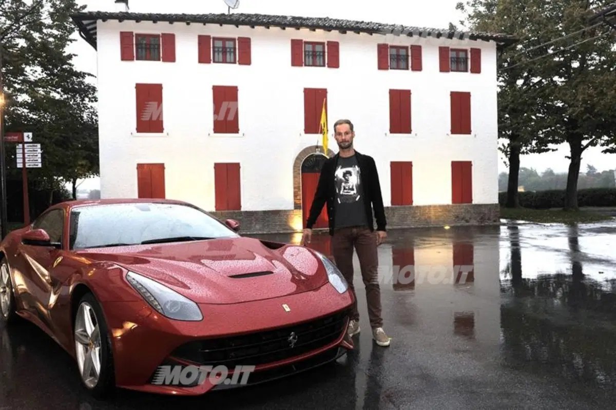 Tom Boonen ha visitato la Ferrari (2)