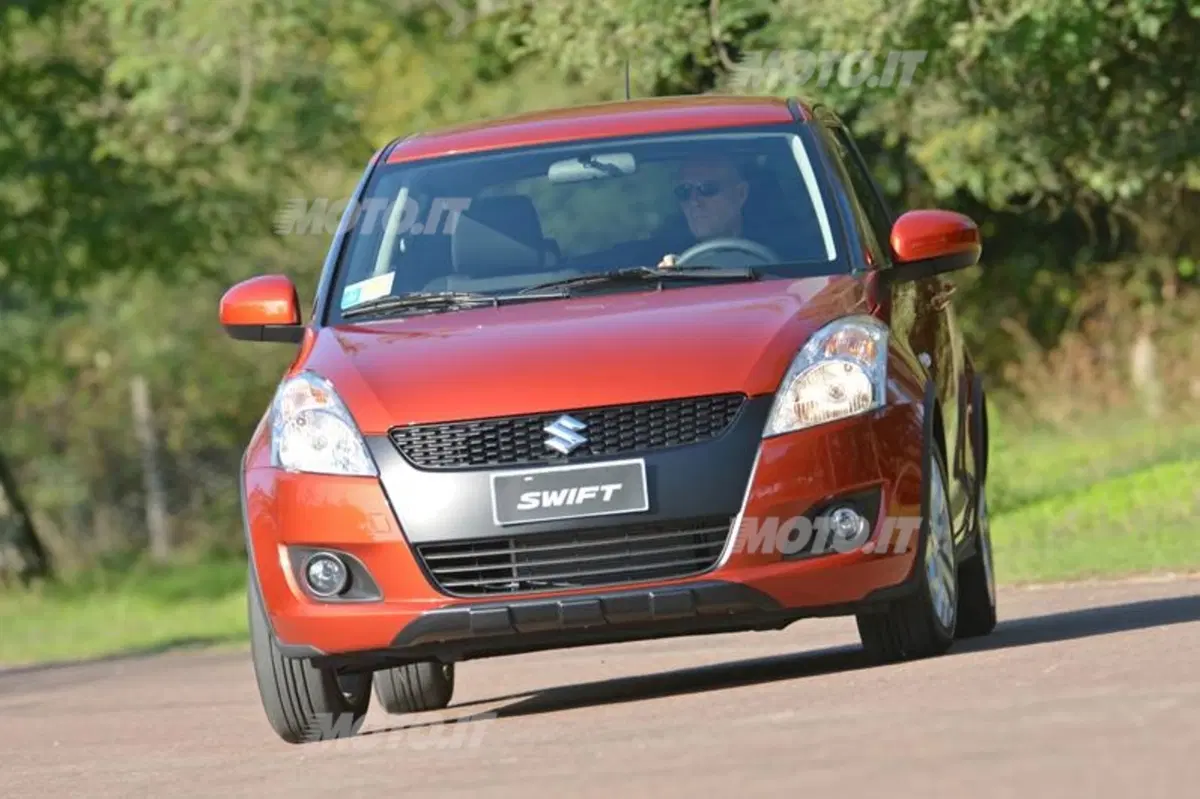 Suzuki Swift 4x4 Outdoor (6)