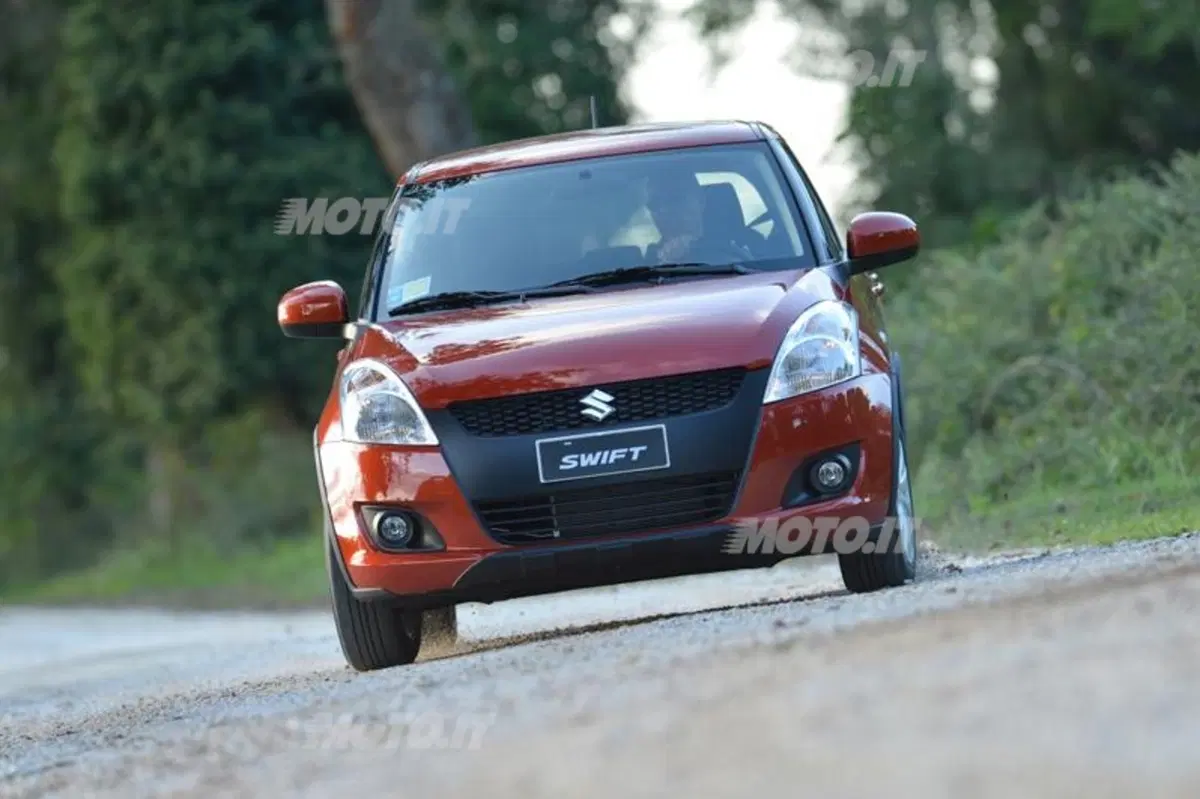 Suzuki Swift 4x4 Outdoor (9)