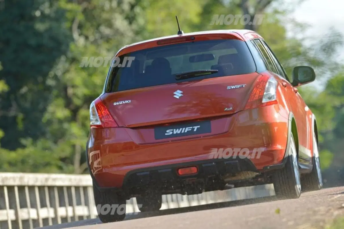 Suzuki Swift 4x4 Outdoor (10)