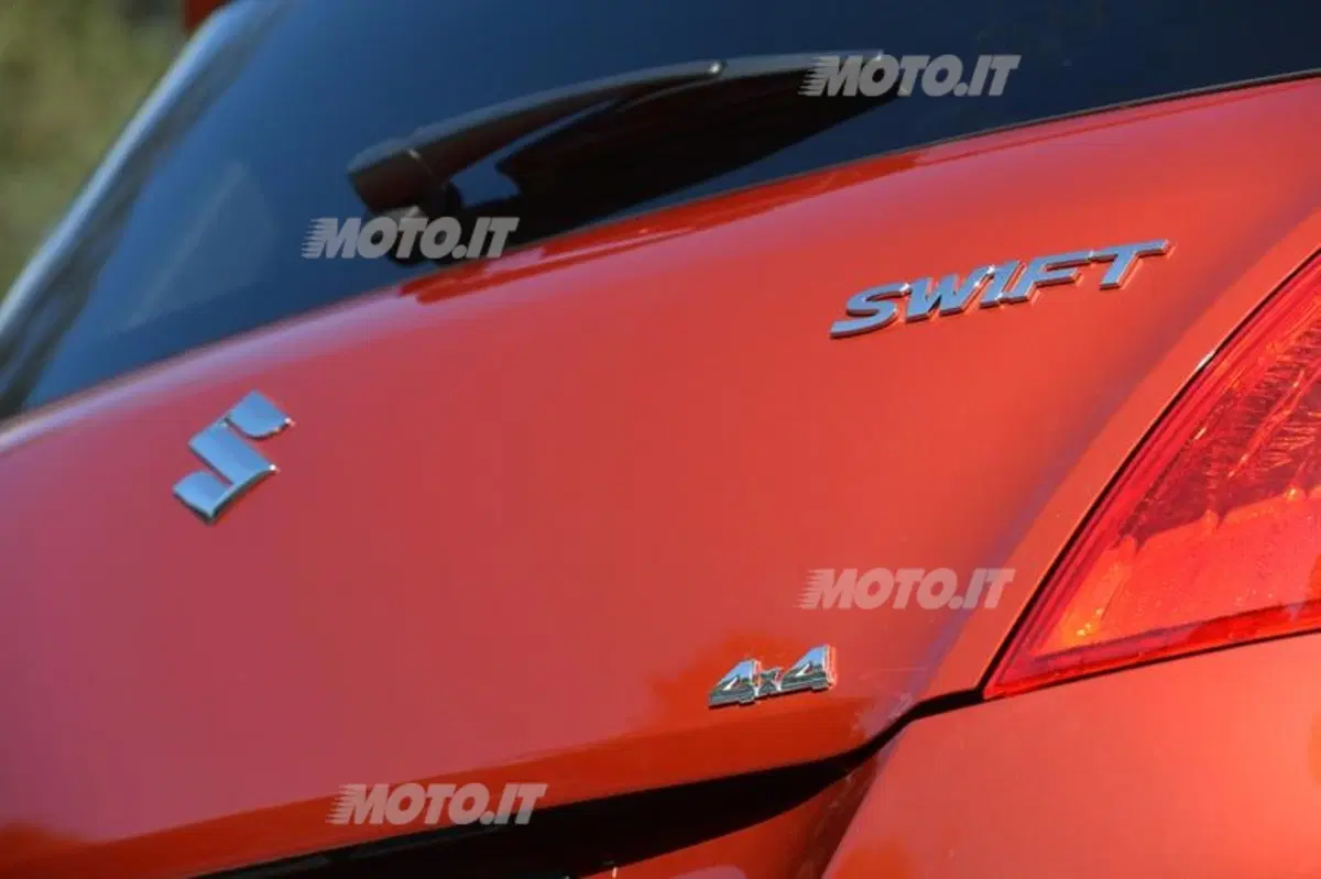 Suzuki Swift 4x4 Outdoor (20)
