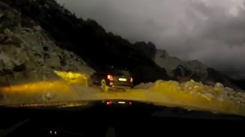 Mercedes-Benz GLK: on-board camera nella cave di marmo di Carrara - Video