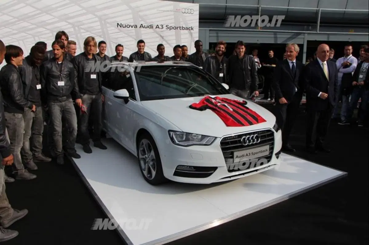 Audi consegna le vetture ai giocatori del Milan