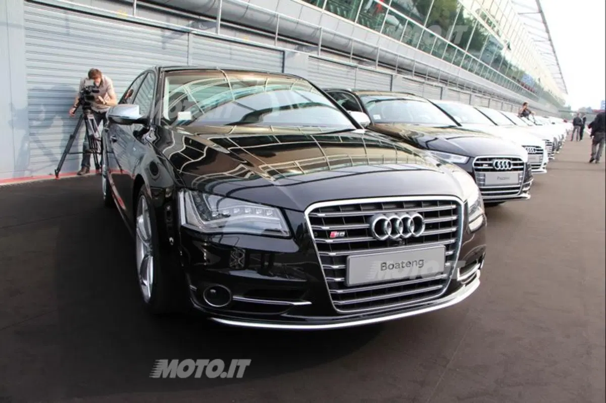 Audi consegna le vetture ai giocatori del Milan (3)