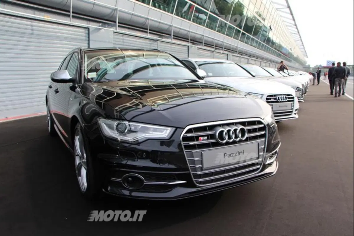 Audi consegna le vetture ai giocatori del Milan (4)