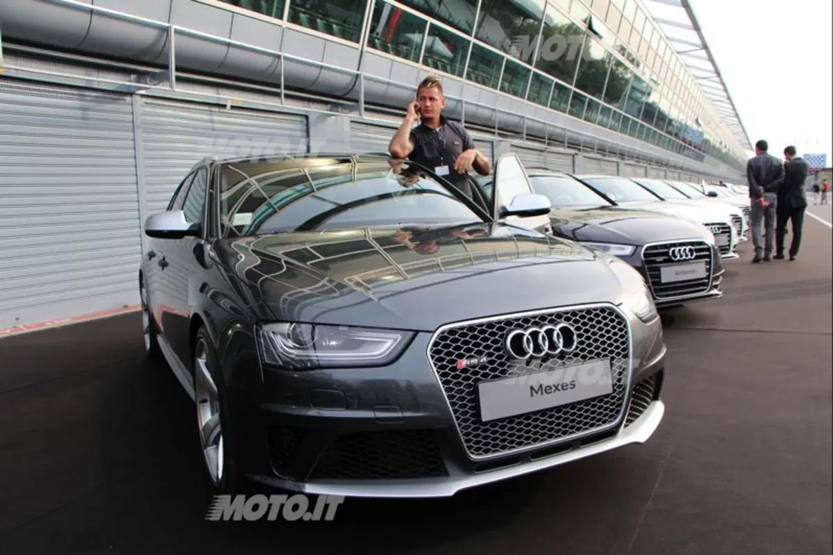 Audi consegna le vetture ai giocatori del Milan (6)