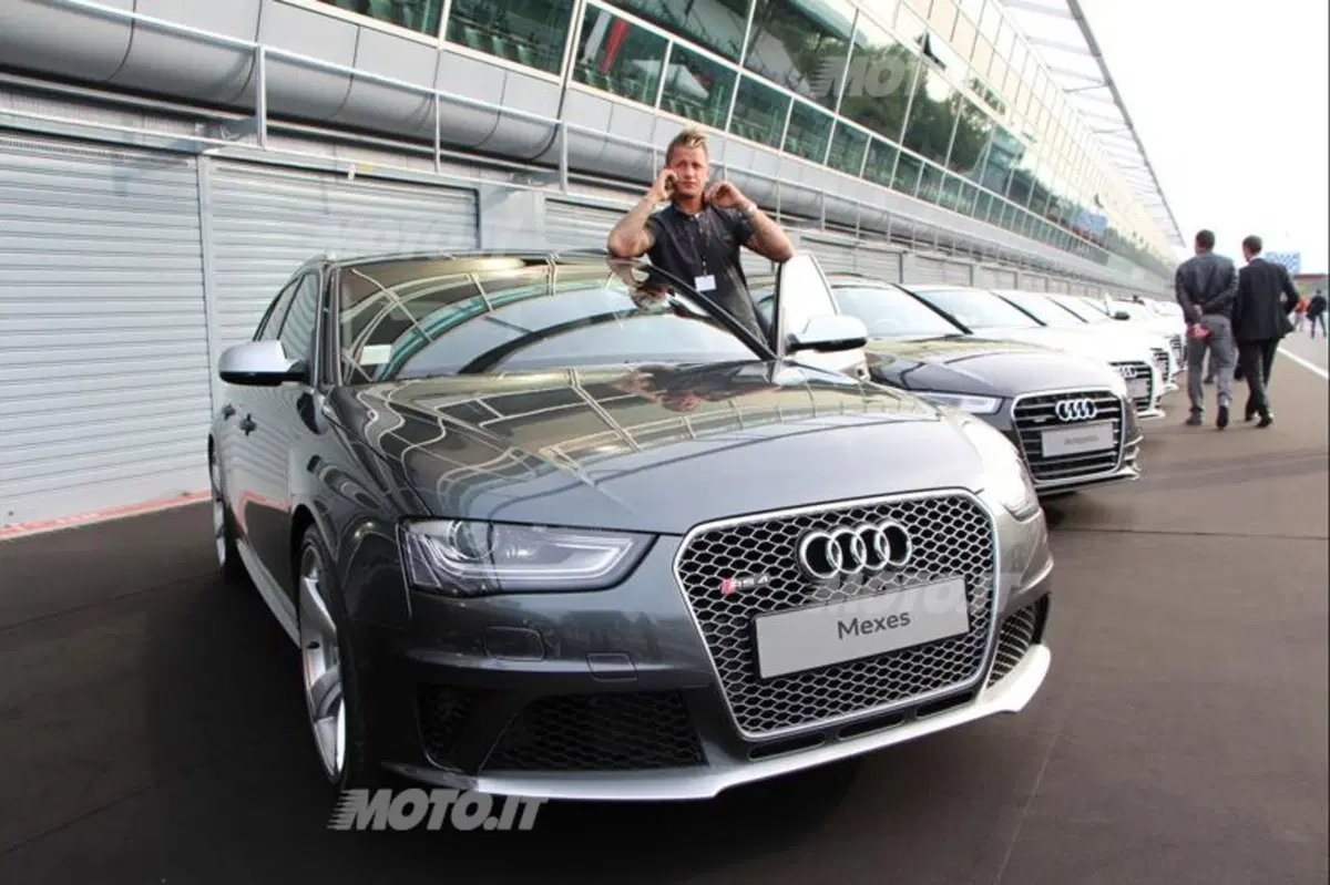 Audi consegna le vetture ai giocatori del Milan (7)